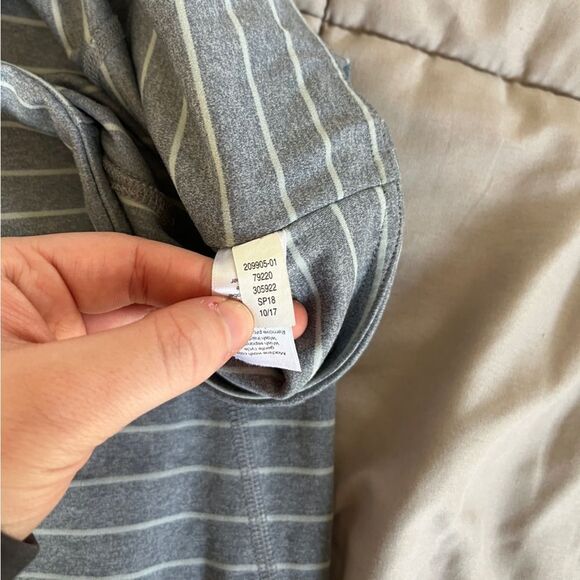 Athleta High Rise Chaturanga Heather Stripe Grey Tight Leggings Size Medium - Picture 6 of 8